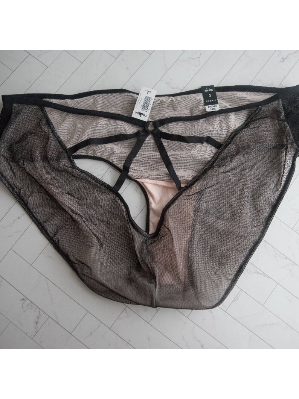 Torrid Pink/Black Mesh Lace Hipster - NWT - Size 3